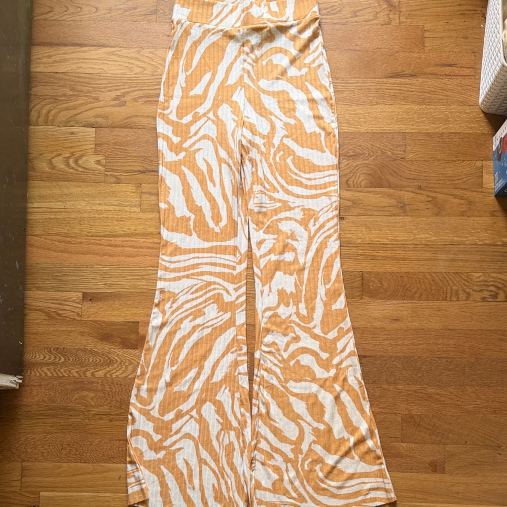 H&M Orange and White Wide-Leg Printed Pants